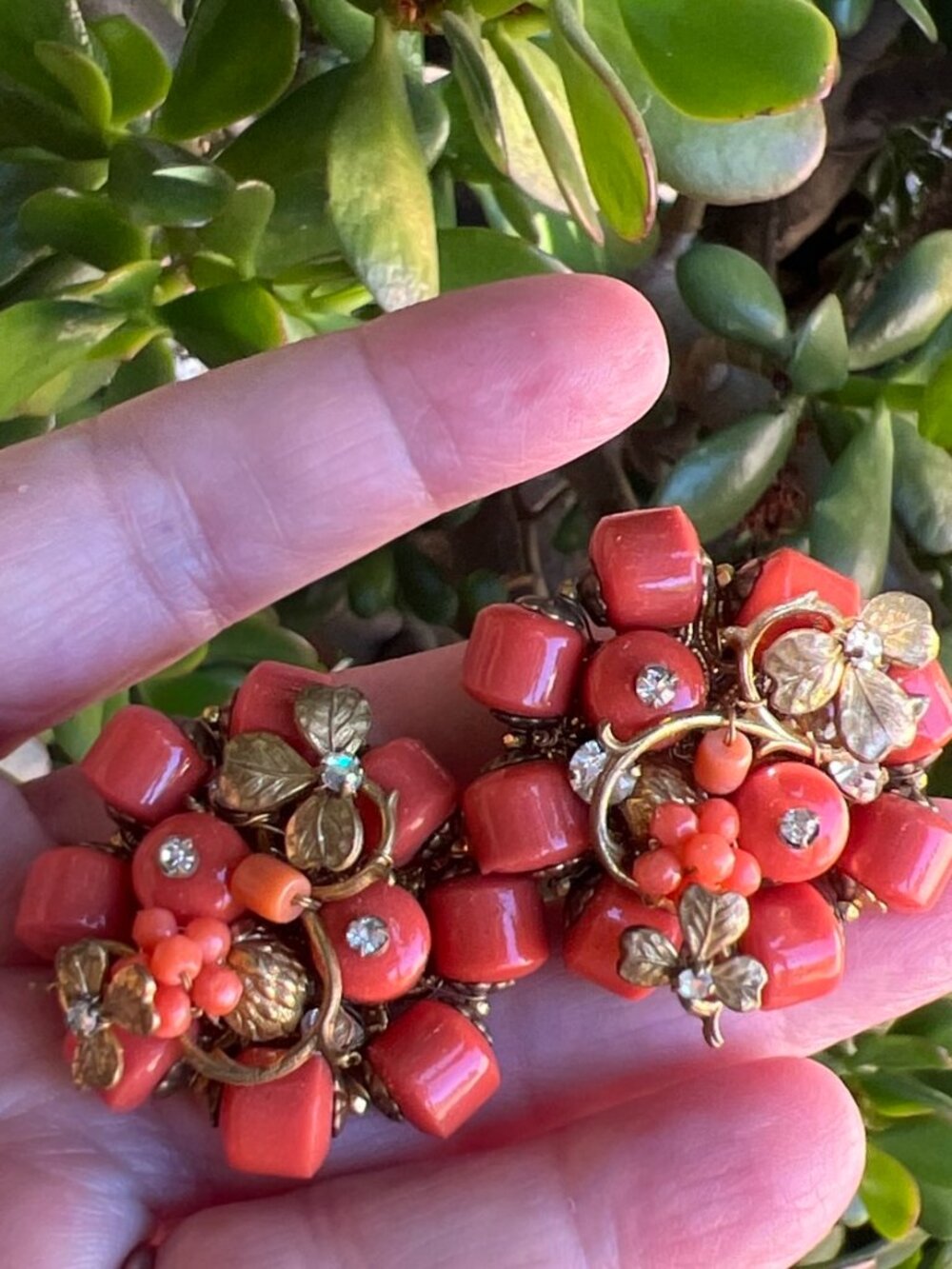 Vintage Rare Sgn DeMario NY Faux Coral Prong Set Rhinestone Clip Back Earrings